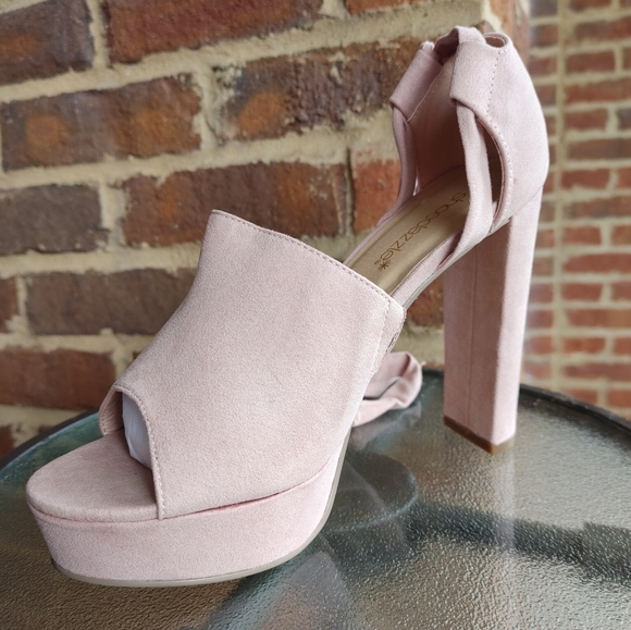 NIB Pamela Heeled Sandal - Picture 7 of 14